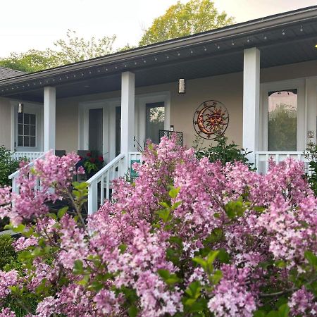 ניאגרה און דה לייק Summer Solstice Bed & Breakfast מראה חיצוני תמונה