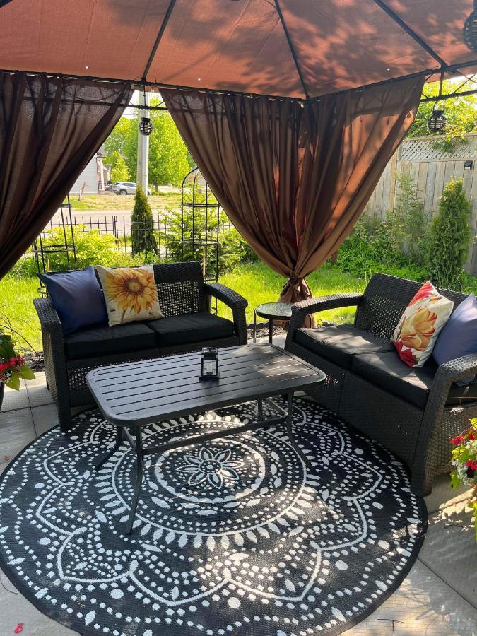 ניאגרה און דה לייק Summer Solstice Bed & Breakfast מראה חיצוני תמונה